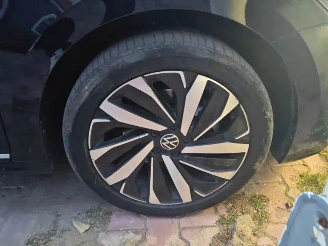 Volkswagen Passat — Фото автомобиля 6
