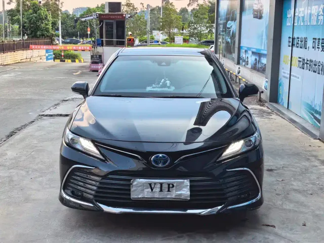 Toyota Camry — Фото автомобиля 2