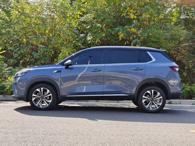 Wuling Asta — Фото автомобиля 7