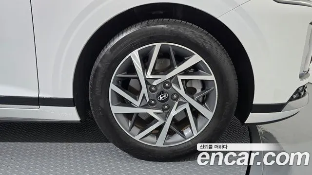 Hyundai Grandeur GN7 — Фото автомобиля 6