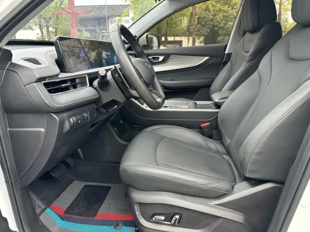 Chery Tiggo 8 — Фото автомобиля 7