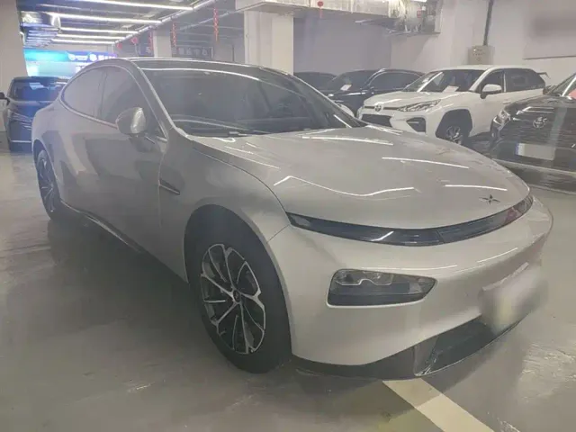 Xpeng P7 — Фото автомобиля 3