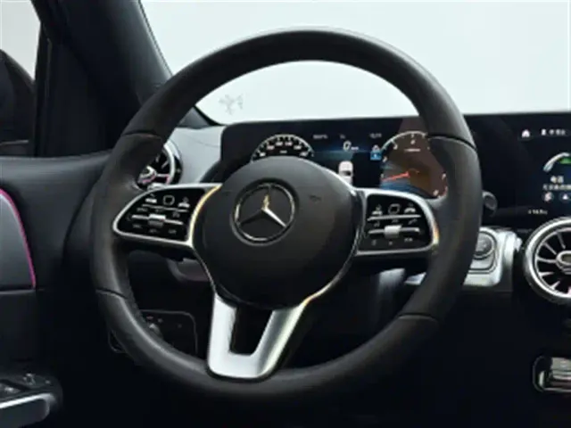 Mercedes-Benz GLB-Class — Фото автомобиля 6