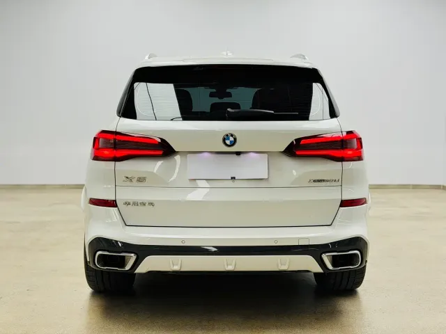 BMW X5 — Фото автомобиля 5