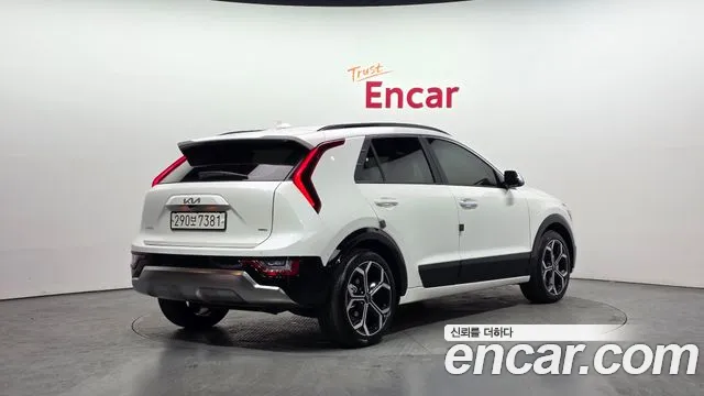 Kia Niro The All New Niro Signature — Фото автомобиля 2