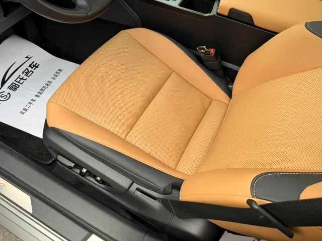 Lexus ES — Фото автомобиля 14