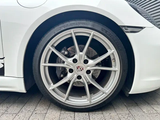 Porsche 718 — Фото автомобиля 16