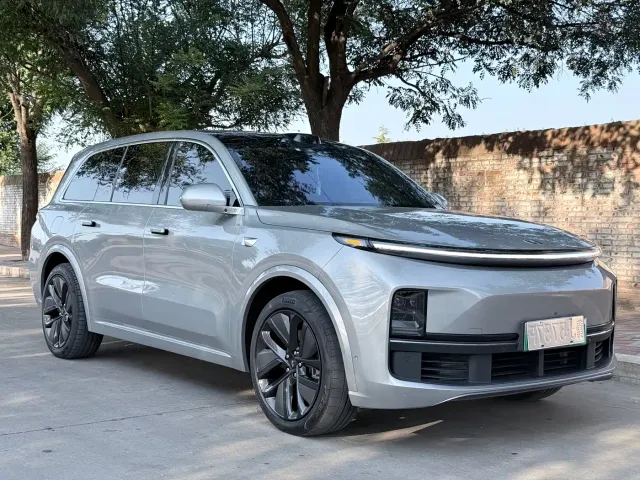 Li Auto L9 — Фото автомобиля 3