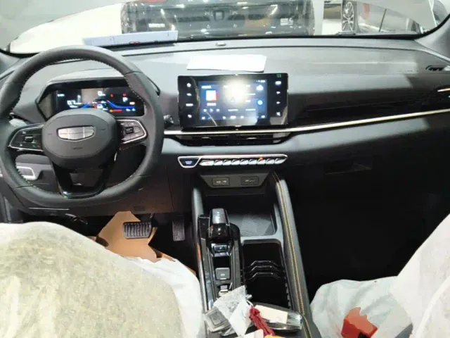 Geely Binyue — Фото автомобиля 9