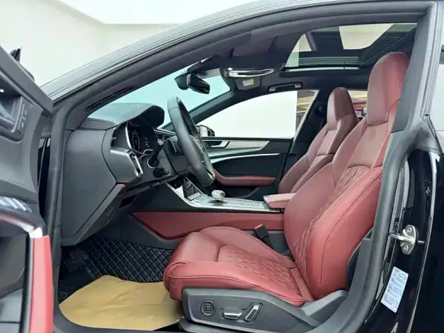 Audi A7L — Фото автомобиля 4