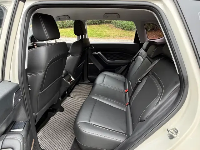 Wuling Nebula — Фото автомобиля 14