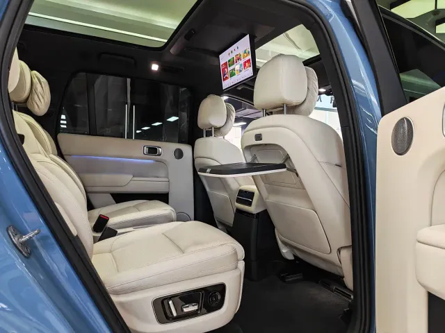 Li Auto L9 — Фото автомобиля 15