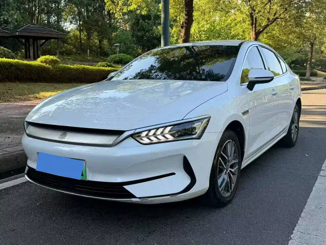 Фотография автомобиля — BYD Qin PLUS