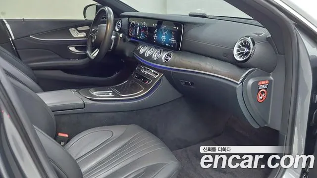 Mercedes-Benz CLS-Class — Фото автомобиля 9