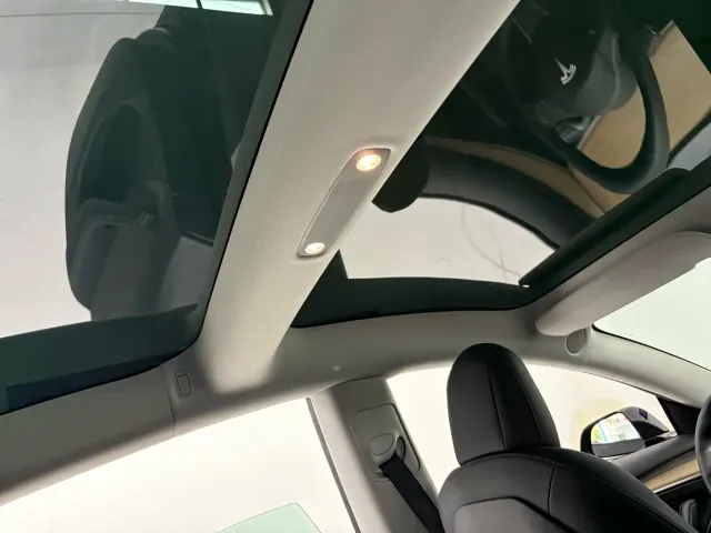 Tesla Model 3 2022 Model Rear-Wheel Drive Version — Фото автомобиля 15