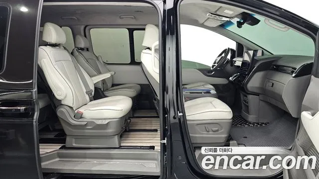 Hyundai Staria Staria L3.5 Lounge 9 мест — Фото автомобиля 25