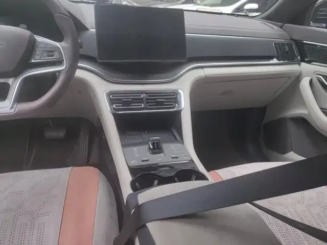BYD Song PLUS PHEV 2025 EV 520km Premium — Фото автомобиля 16