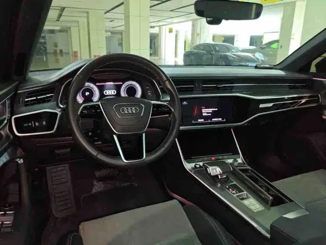 Audi A6L — Фото автомобиля 3