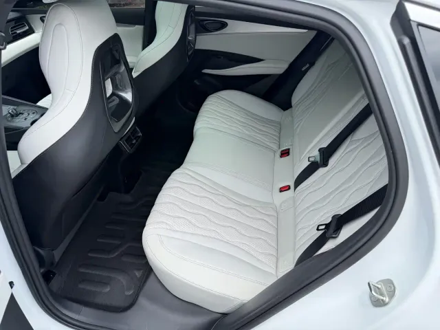 BYD Seal 06 — Фото автомобиля 12