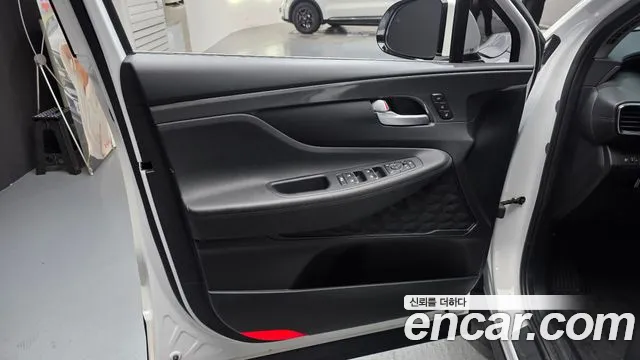 Hyundai Santafe — Фото автомобиля 18