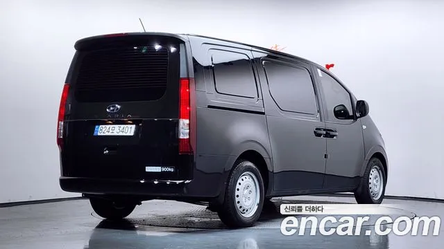 Hyundai Staria Staria Карго 3 места — Фото автомобиля 2