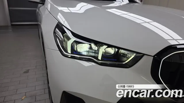 BMW i5 — Фото автомобиля 20