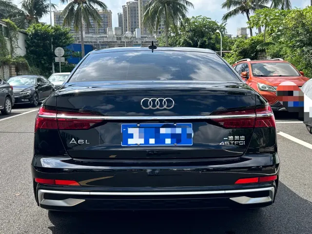 Audi A6L — Фото автомобиля 8