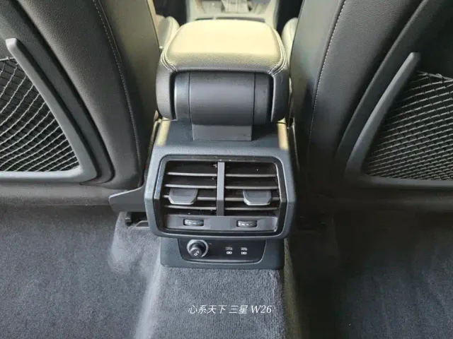 Audi Q3 — Фото автомобиля 7