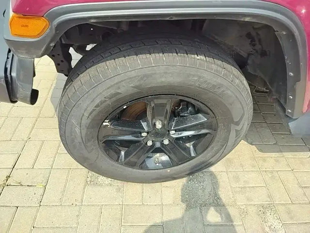 Jeep Wrangler — Фото автомобиля 22