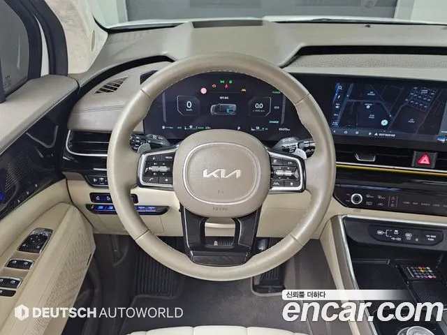 Kia Carnival Generation 4 — Фото автомобиля 7