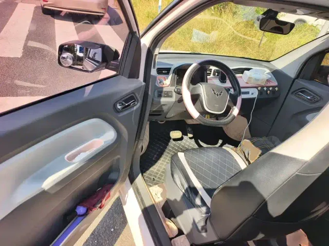 Wuling Hongguang Mini EV — Фото автомобиля 17