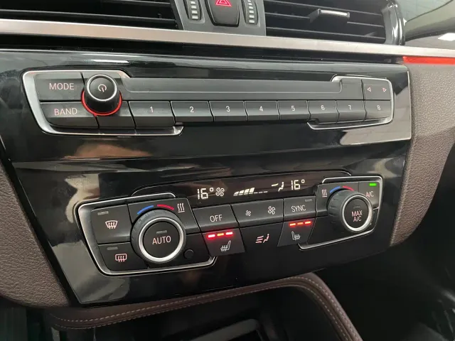 BMW X1 — Фото автомобиля 14