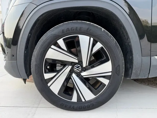 Volkswagen Teramont — Фото автомобиля 17