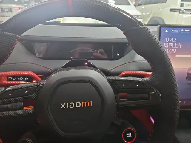 Xiaomi SU7 — Фото автомобиля 14