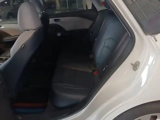 Chevrolet Monza — Фото автомобиля 16