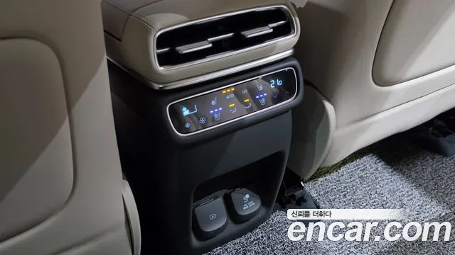 Genesis GV80 — Фото автомобиля 28
