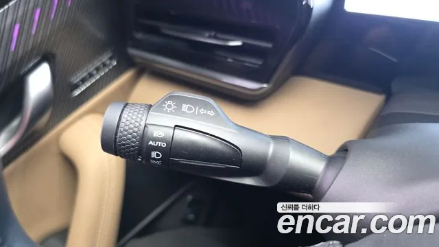 Renault-KoreaSamsung Grand Koleos Grand Koleos 2.0 Escapade 4WD — Фото автомобиля 5