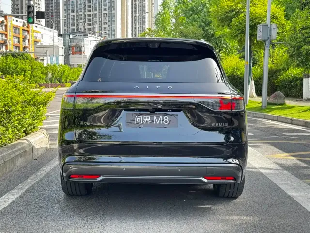 Aito M8 — Фото автомобиля 26