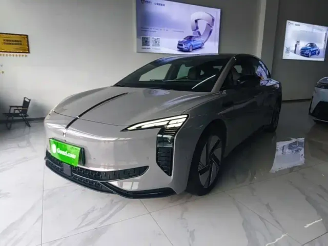 Фотография автомобиля — Hongqi EH7