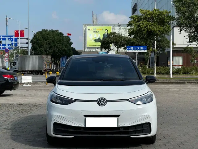 Volkswagen ID.3 — Фото автомобиля 2