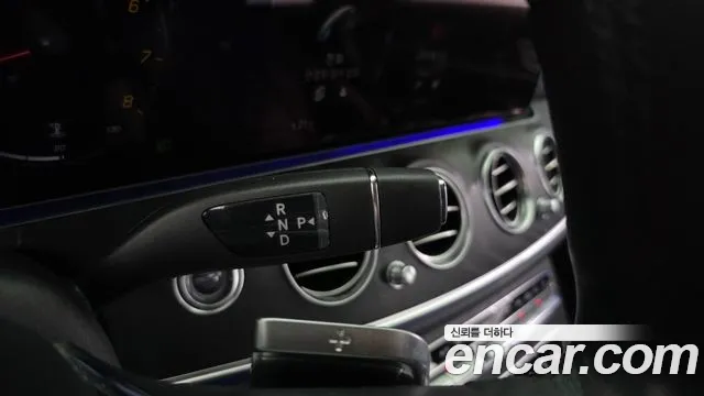Mercedes-Benz E-Class W213 — Фото автомобиля 9