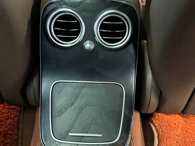 Mercedes-Benz Mercedes-Benz E-Class New Energy 2023 E 350 e L Plug-in Hybrid Sedan — Фото автомобиля 12