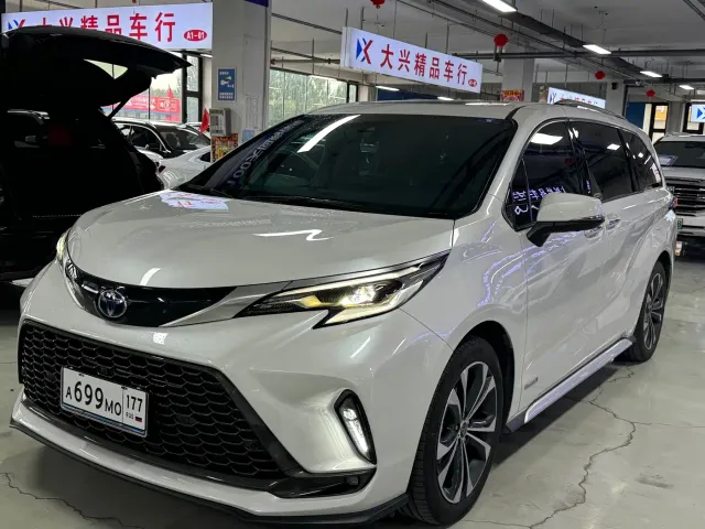 Фотография автомобиля — Toyota Granvia