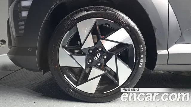 Hyundai Kona SX2 — Фото автомобиля 5