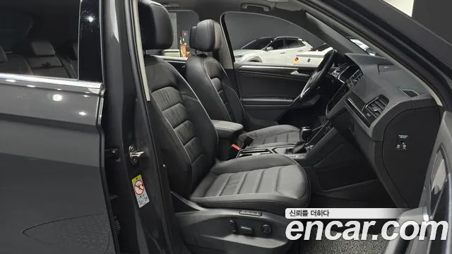 Volkswagen Tiguan Tiguan 2 поколение 2.0 TDI Prestige — Фото автомобиля 26