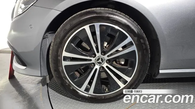 Mercedes-Benz E-Class W213 — Фото автомобиля 5