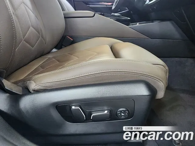 BMW 5-Series — Фото автомобиля 17