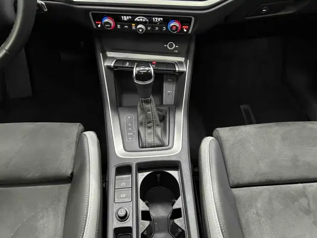 Audi Q3 — Фото автомобиля 10
