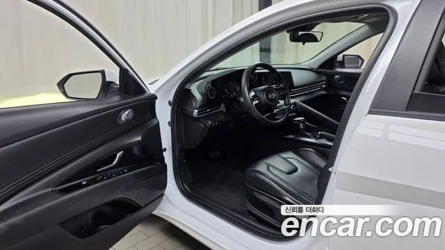 Hyundai Avante — Фото автомобиля 15