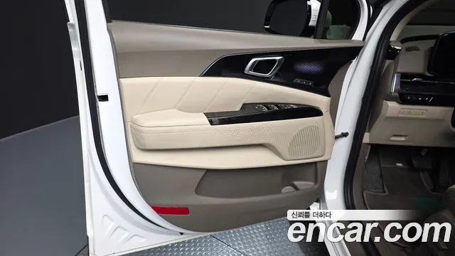 Kia Carnival 4th Gen — Фото автомобиля 13